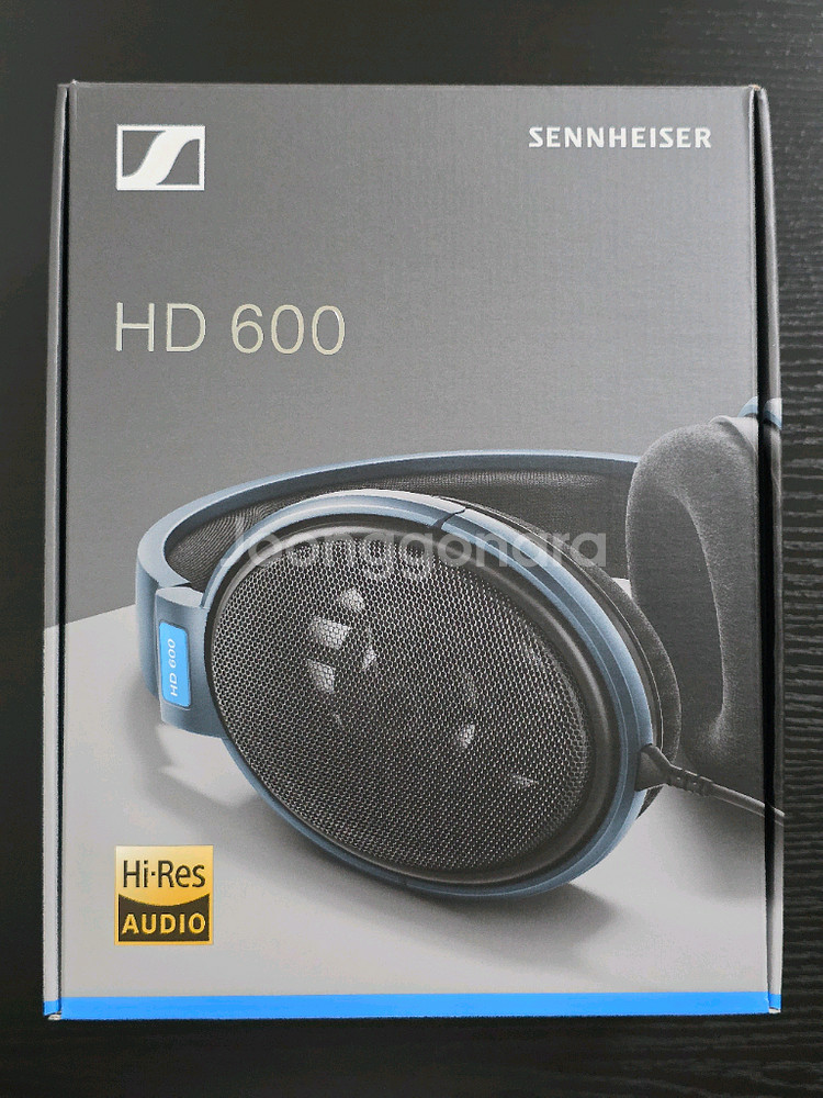 젠하이저 HD 600--0