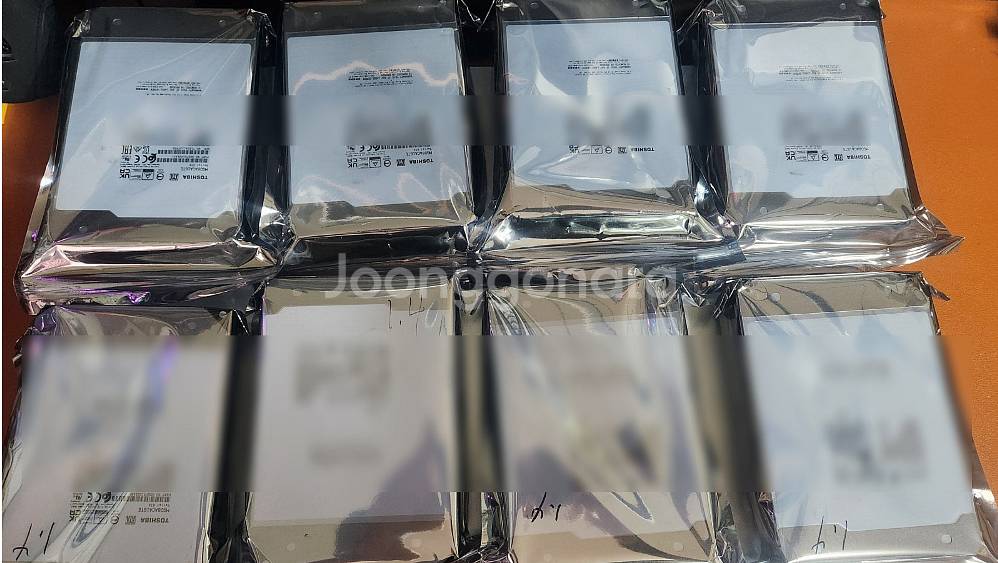 시놀로지RS1221+ 정품램ECC16G+128TB--2