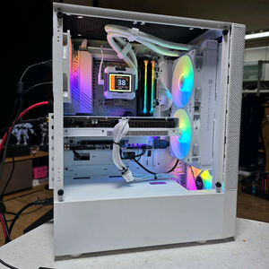 라이젠7 9700x. . . 5060ti 본체