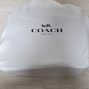 코치 크로스백 새제품 판매합니다