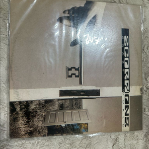 스콜피온스Crazy World 민트급 LP 판매합니다S