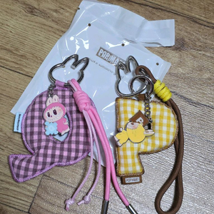 라부부 알파벳 키링 P,Q 일괄팝니다(새상품)