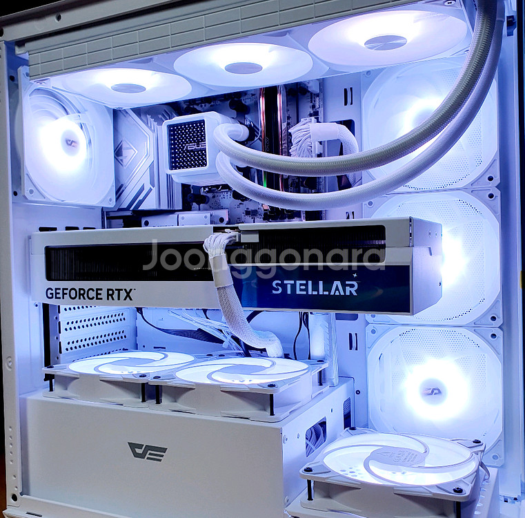 화이트고사양컴퓨터 9800X3D RTX5080--2