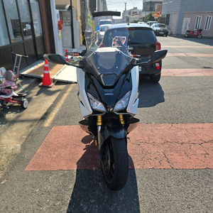 24년식 포르자750 팝니다