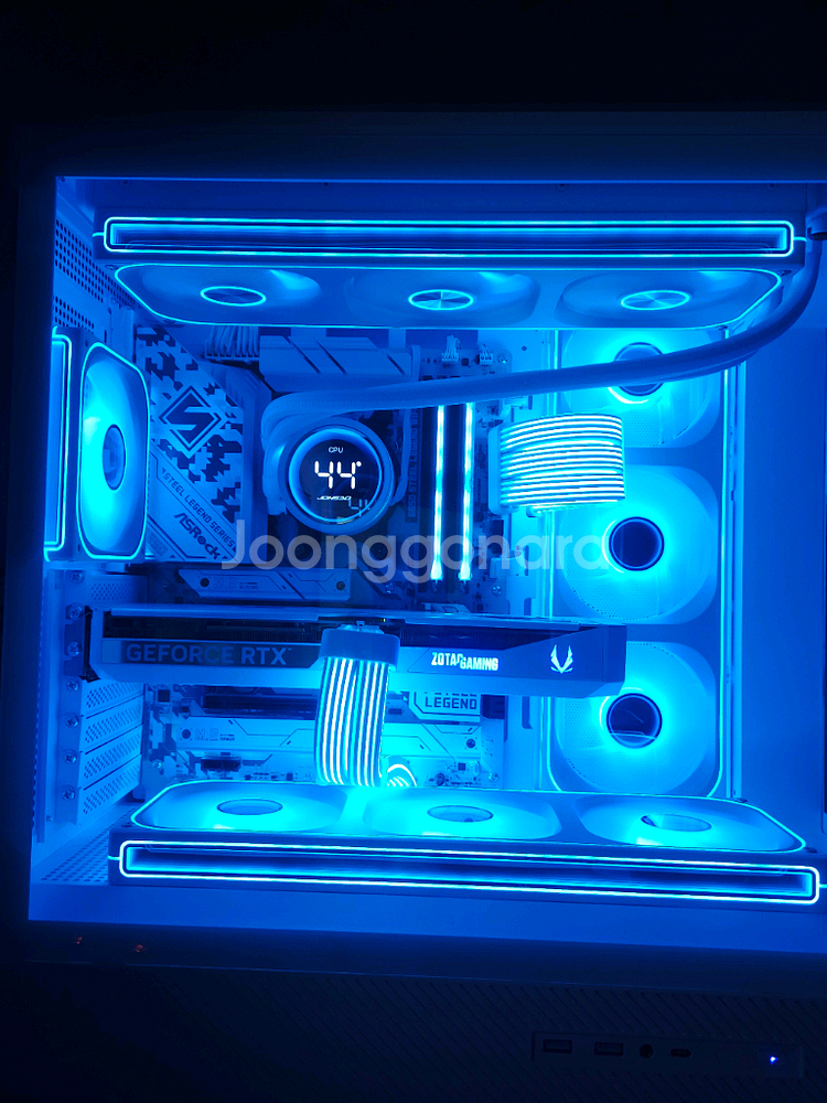 9800X3D , RTX 5070 튜닝 컴퓨터--3