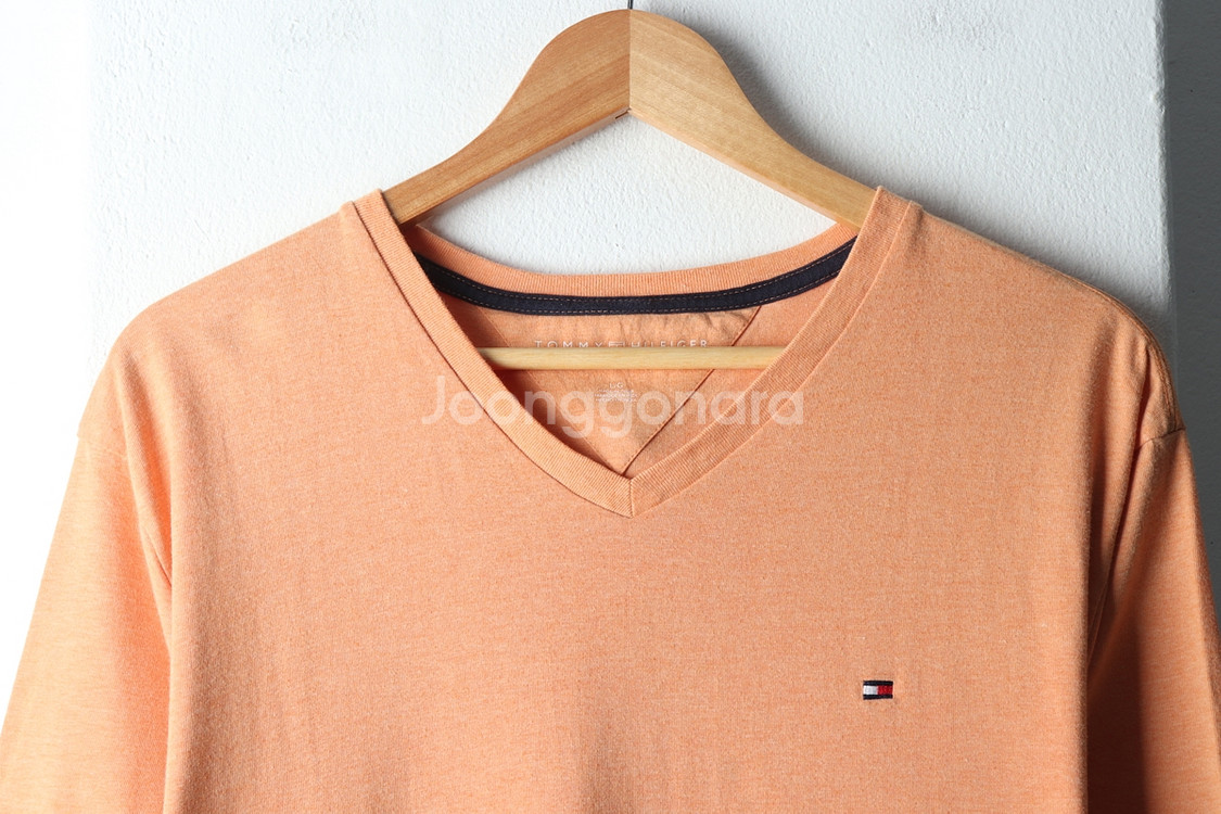 (L-XL) 타미힐피거 반팔 티셔츠 브이넥 주황--2