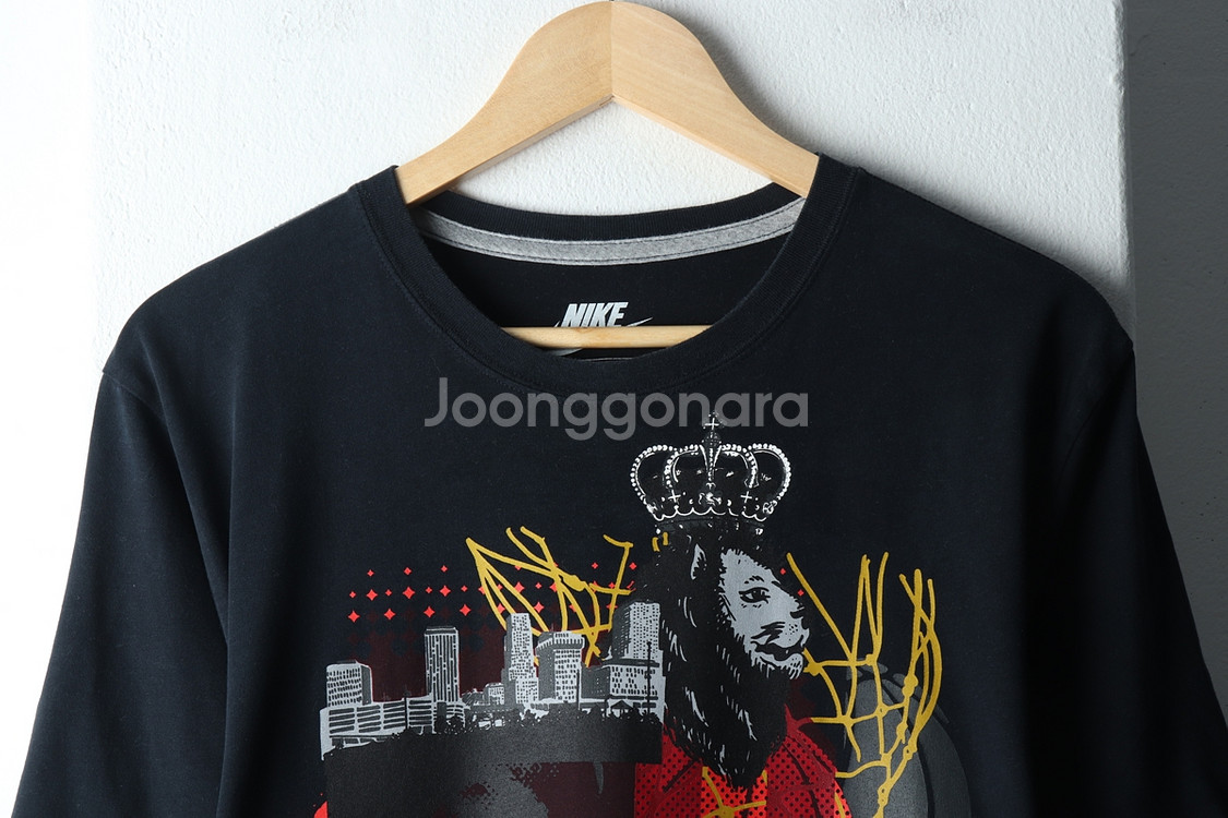 (L-XL) 나이키 반팔 티셔츠 르브론제임스 한정판--2