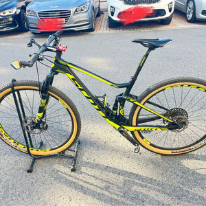 스캇 스파크900 월드컵