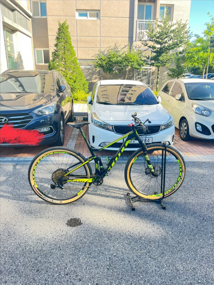 스캇 스파크900 월드컵--1