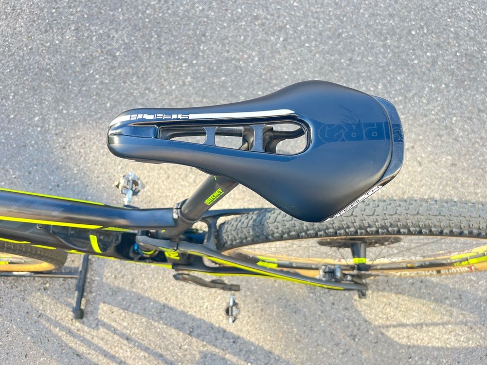 스캇 스파크900 월드컵--2