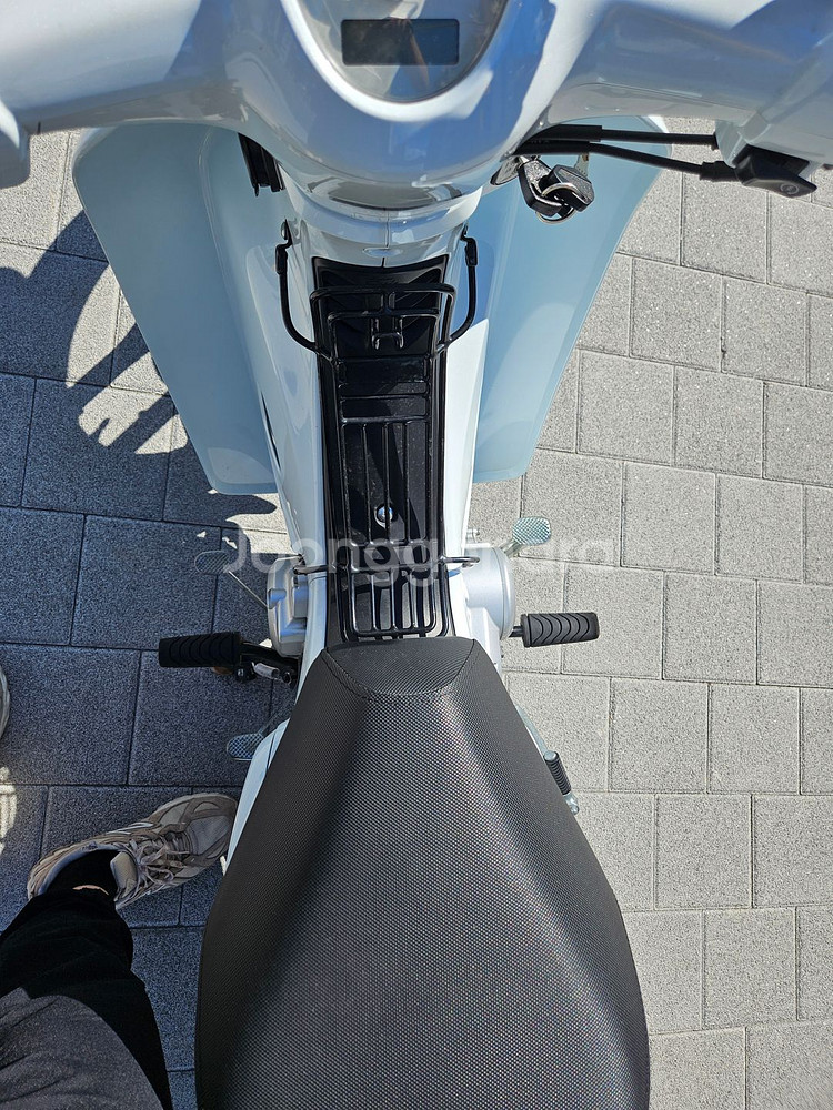 23년식 혼다 슈퍼커브 판매합니다 4,005km--9
