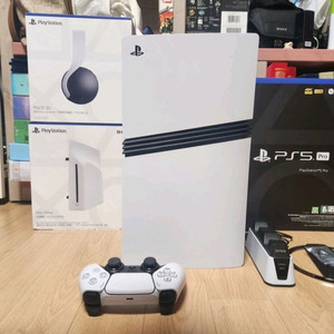 PS5PRO기본셋+디스크드라이브+스텐드+해드셋