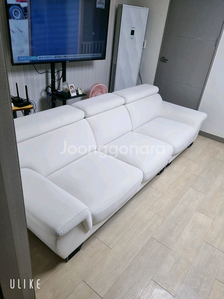 화이트 패브릭 3~4인용 소파--3