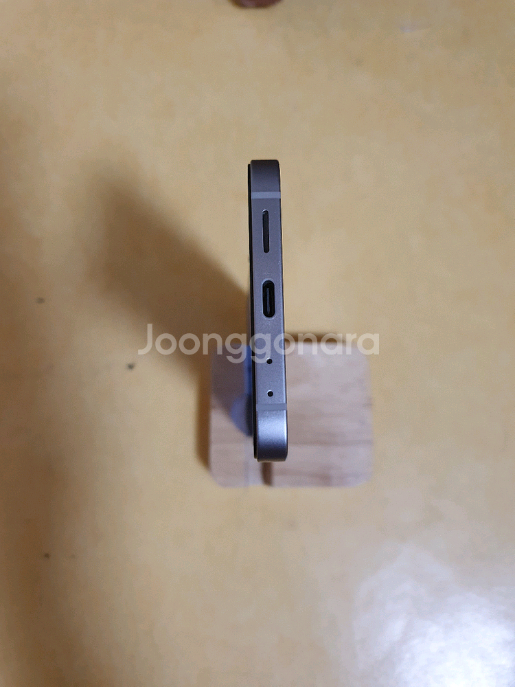갤럭시 z플립6 256G AA급 액정교체--4