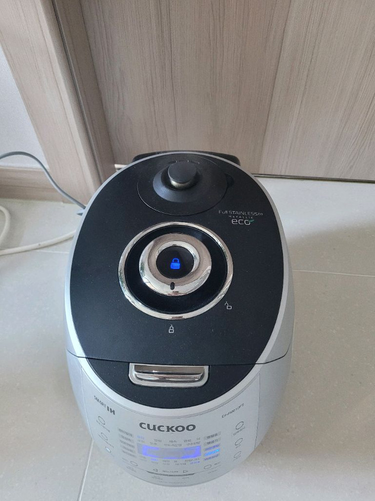 쿠쿠압력솥 6인용 고화력--3