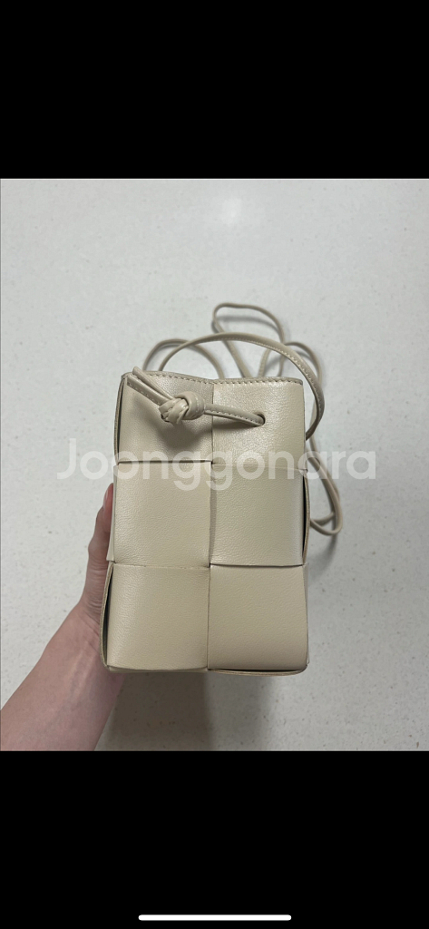 보테가베네타 카세트 카프스킨 버킷백 미니 포리지--1