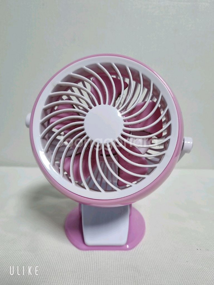 집게형 충전식 탁상 선풍기--1