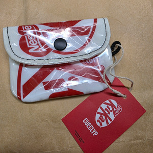 킷캣 굿즈 업사이클 지갑 한정판