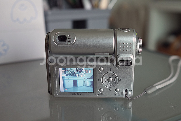 유니크한 디자인 소니 사이버샷 DSC-F88 팝니다--4
