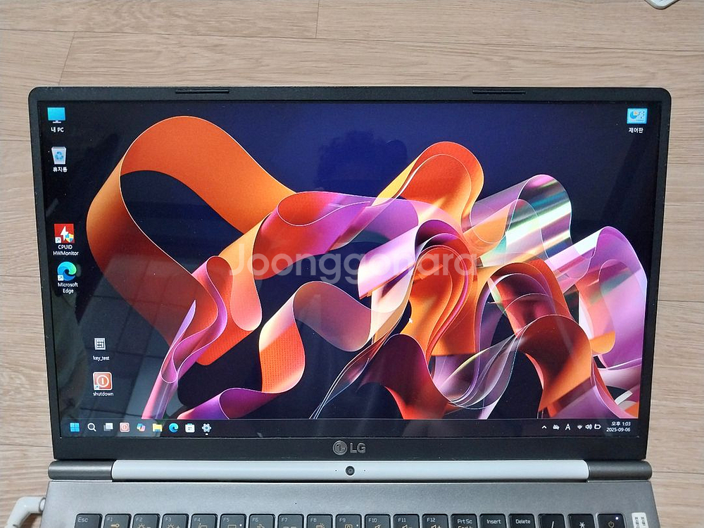 노트북부품용 15Z970 상판 액정 정상 판매합니다--0