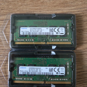 노트북용 램 4기가 두개 DDR4 2400 팝니다.
