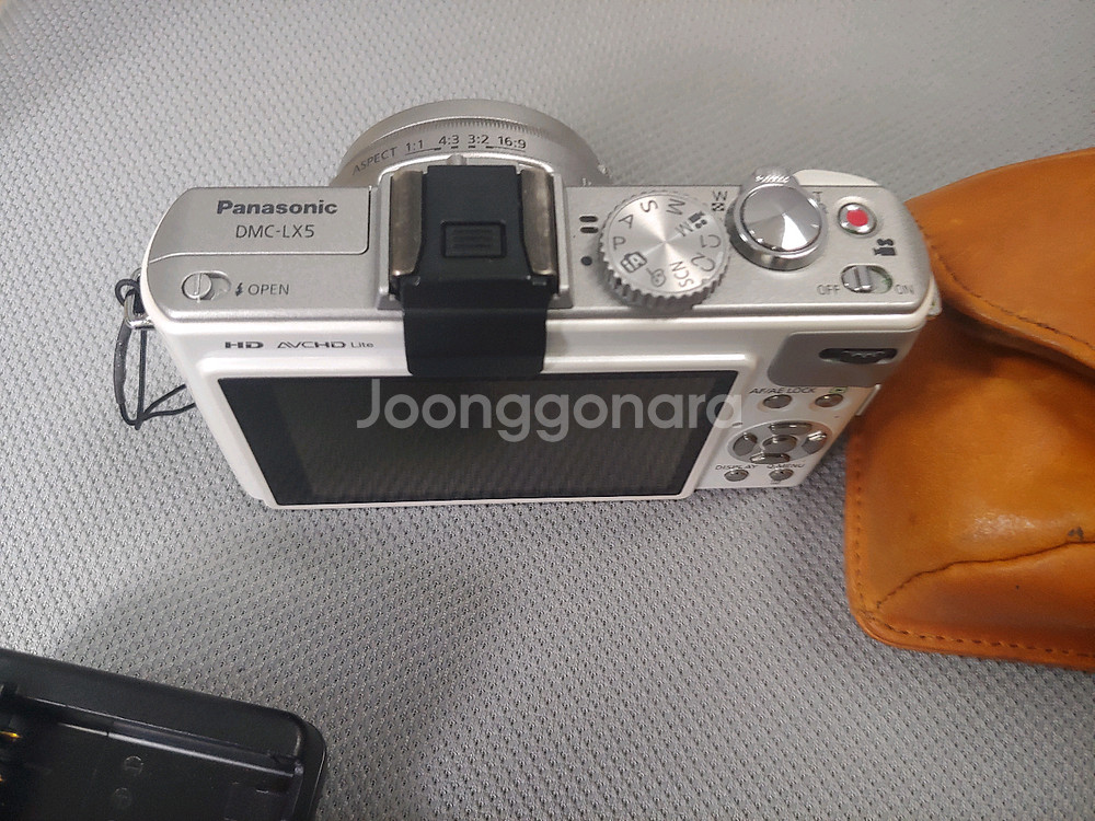 파나소닉 DMC-LX5 카메라입니다.--2