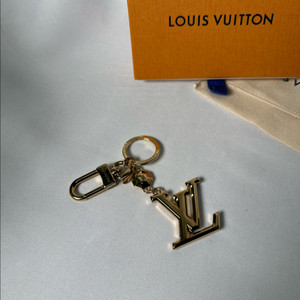 루이비통 파셋 백참 키링