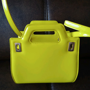 페라가모 완다 미니백