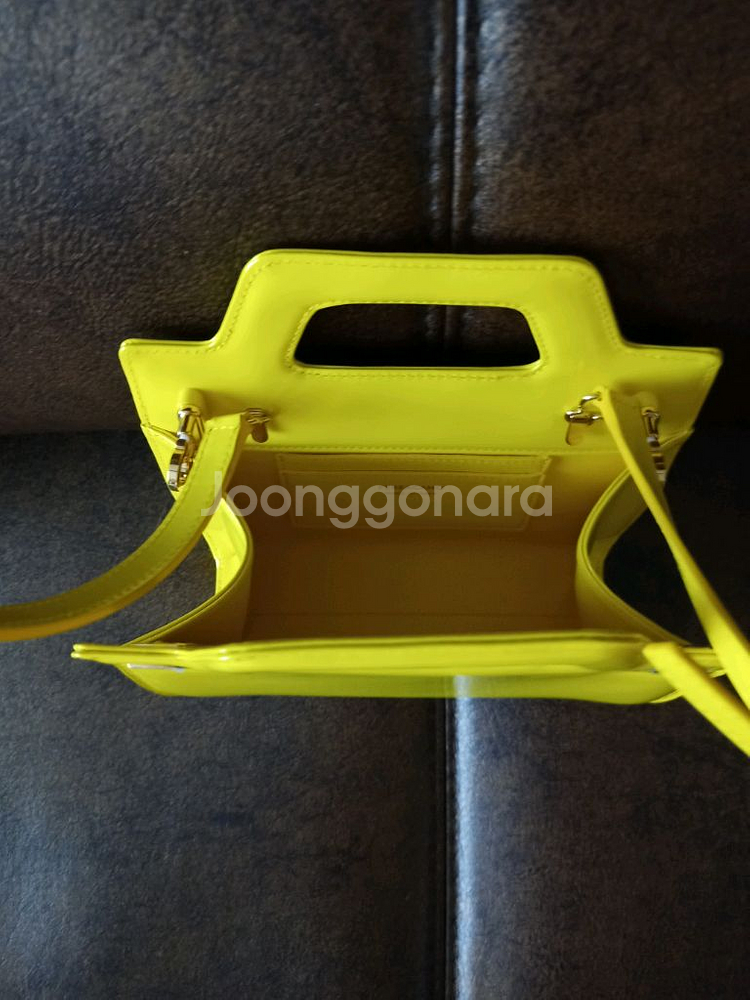 페라가모 완다 미니백--1