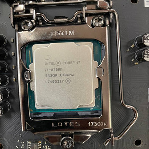 I7-8700K + MSI Z370 GAMING 세트