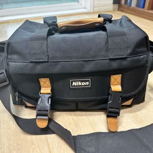 니콘 D40 DSLR 카메라 판매합니다