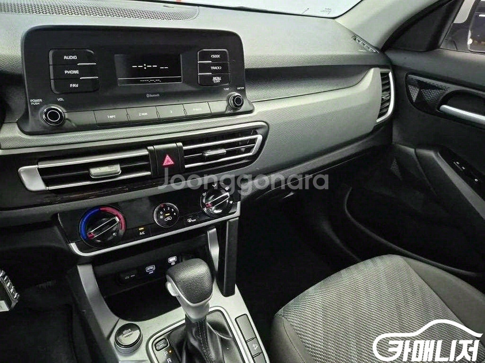 [기아]셀토스 가솔린 1.6 터보 2WD 트렌디 (5인--9