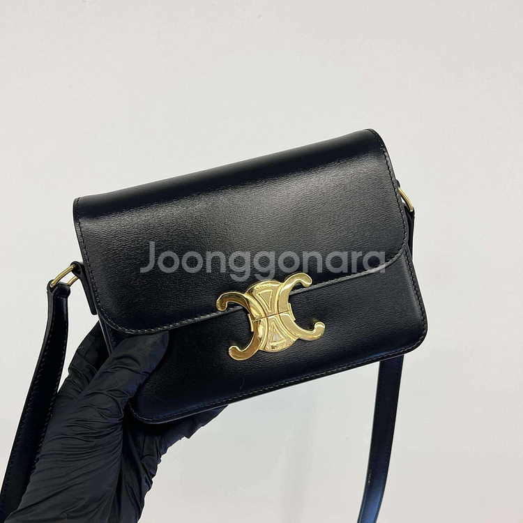 [풀구성]셀린느 트리오페 틴 미듐 크로스백--1