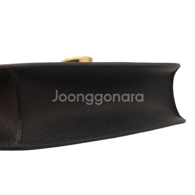 페라가모 블랙 카프스킨 금장 간치니 라운드 숄더백--3