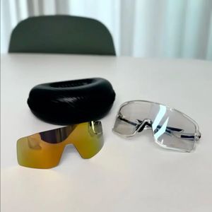 살리체 고글