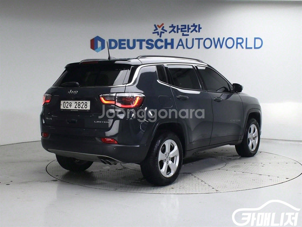 [지프]컴패스 2세대 2.4 AWD 리미티드 (5인승)--1