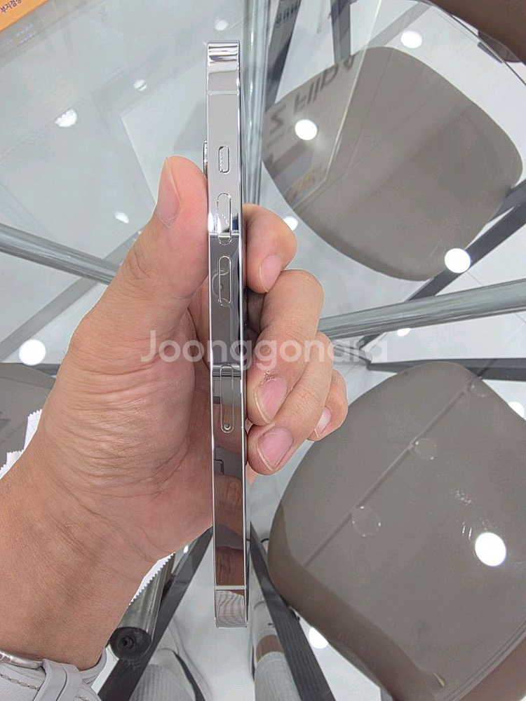 아이폰14Pro 256G 화이트 판매합니다--2