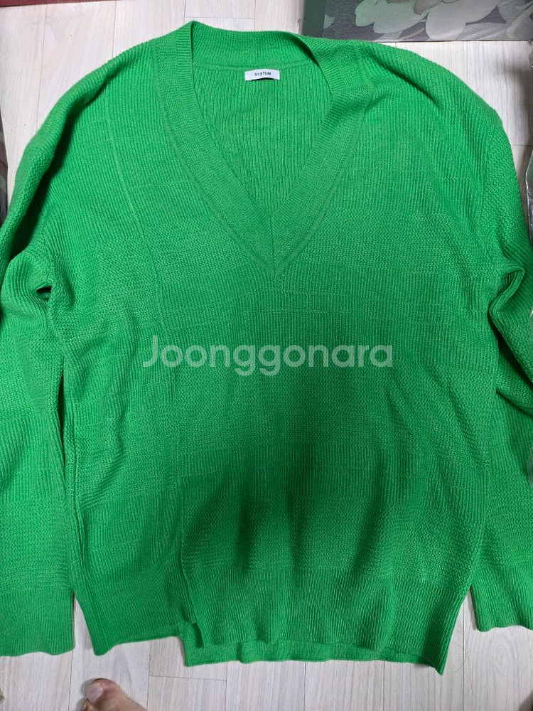 시스템옴므 정품 오버핏 브이넥 그린 니트 105사이즈--0