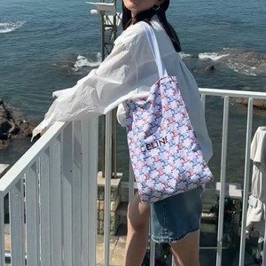 셀린느 이시영에코백 m 로고패턴