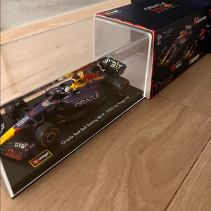부라고 bburago F1 1/43 레드불 막스