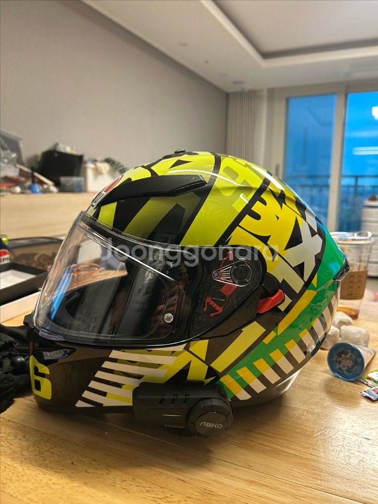 AGV K3헬멧 탑미사노 L(앱코블투장착됨) 팝니다.--0