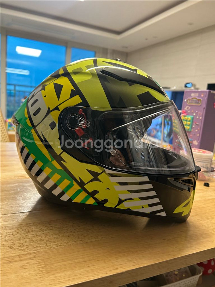 AGV K3헬멧 탑미사노 L(앱코블투장착됨) 팝니다.--2