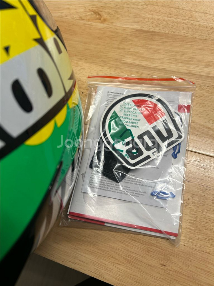 AGV K3헬멧 탑미사노 L(앱코블투장착됨) 팝니다.--6