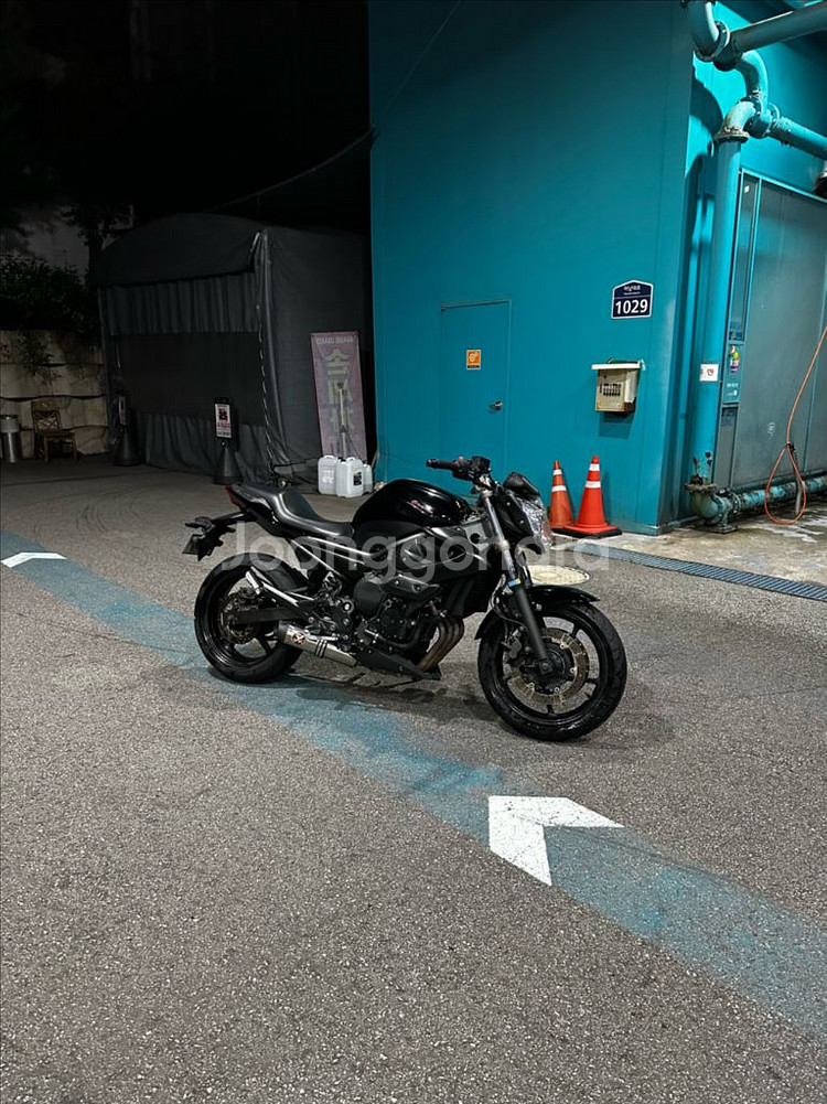 야마하 xj6--2