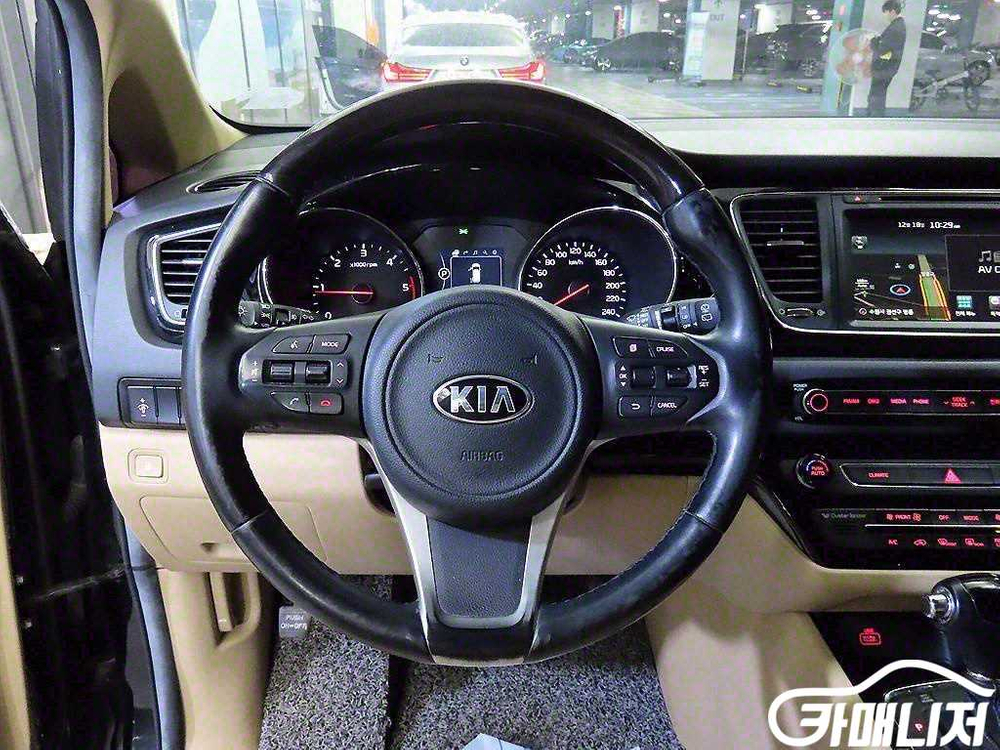 [기아]올 뉴 카니발 디젤 7인승 하이리무진 VIP # 이미지