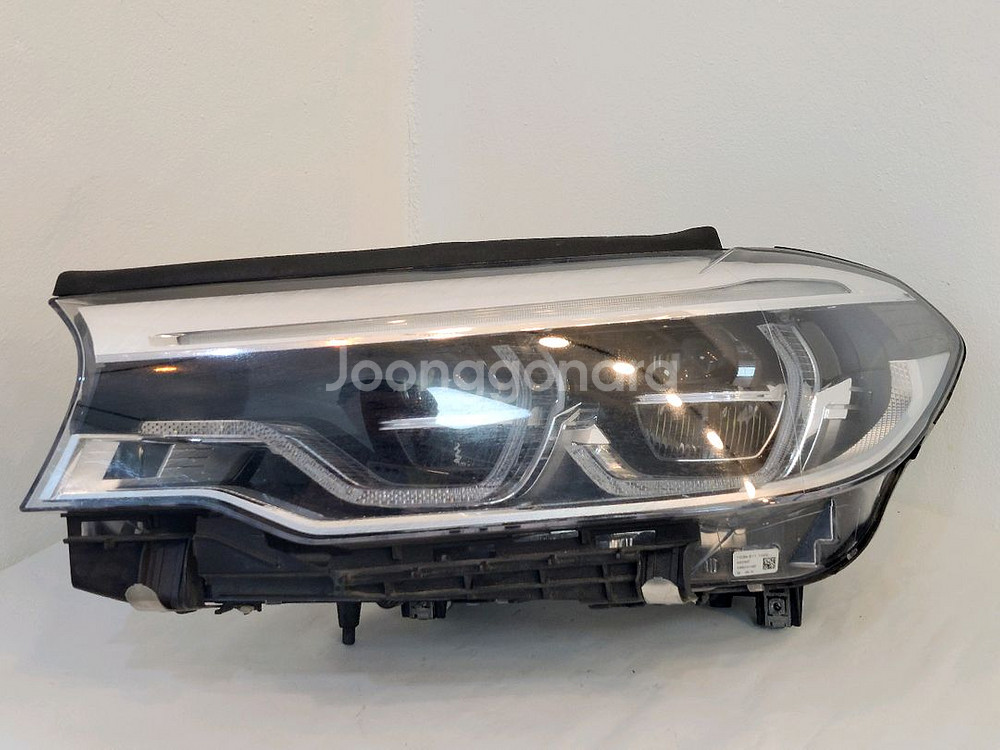 BMW g30 운전석 라이트--0