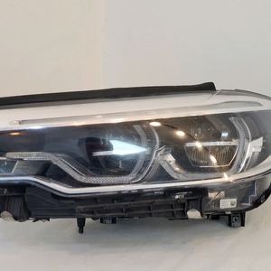 BMW g30 운전석 라이트