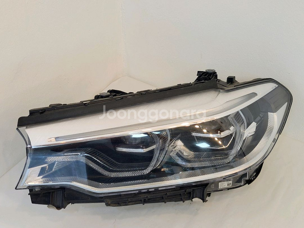 BMW g30 운전석 라이트--1