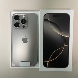 아이폰 16프로 256g 네츄럴 티타늄 급매!!