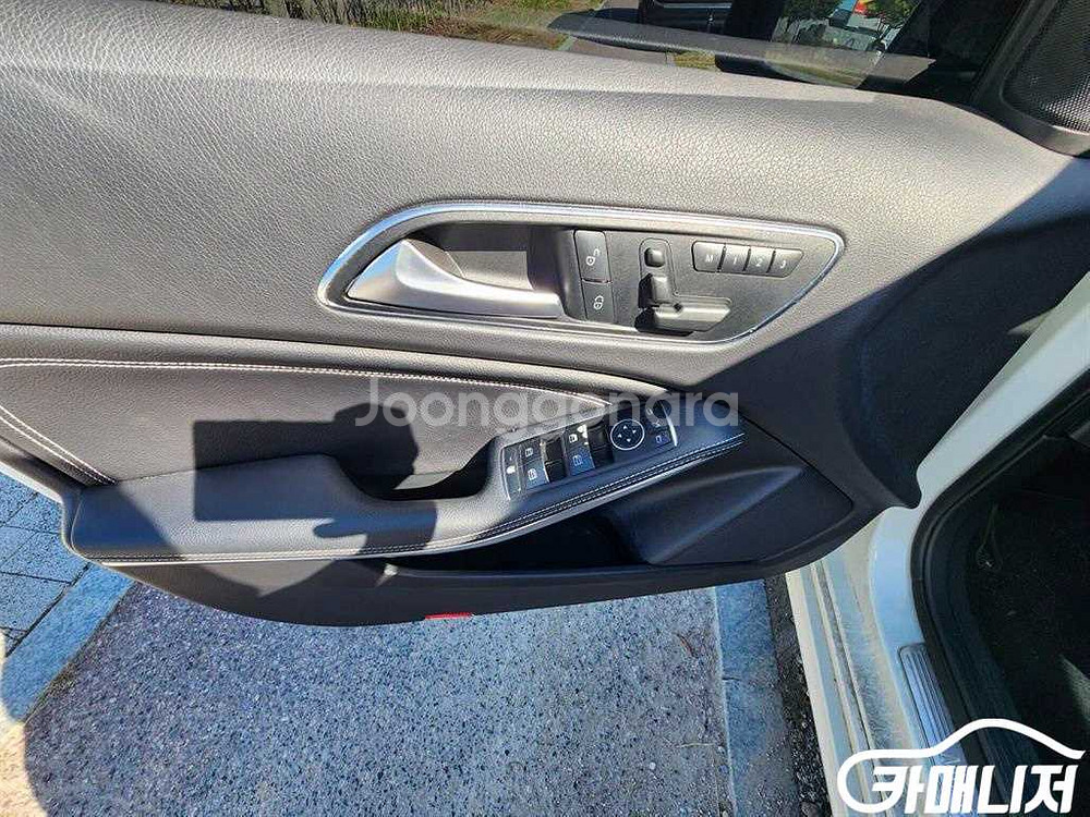 [벤츠]A클래스 W176 A180 CDI 나이트 (5인--6